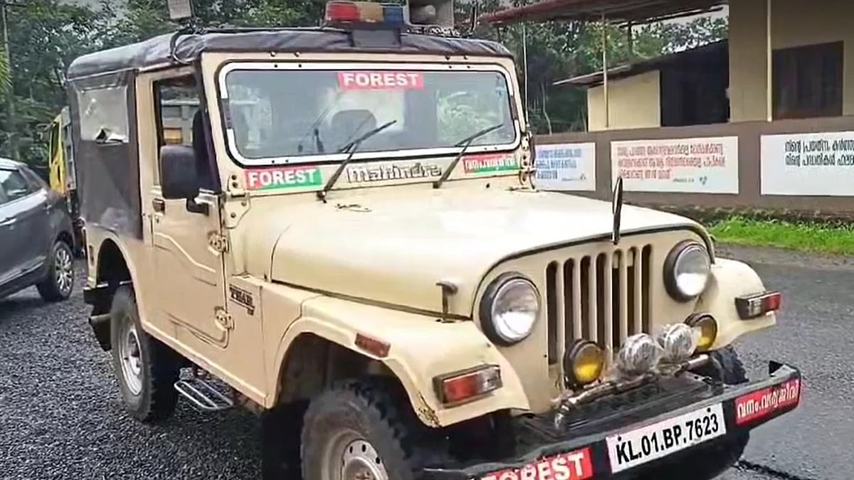 പള്ളിമുറ്റത്ത് കാല്‍പ്പാടുകള്‍, ഇരിട്ടിയില്‍ ജനങ്ങള്‍ പുലി പേടിയില്‍- വീഡിയോ  